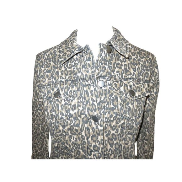 D. Jeans Leopard Long Sleeve Button Up Denim Jacket - Picture 3 of 10